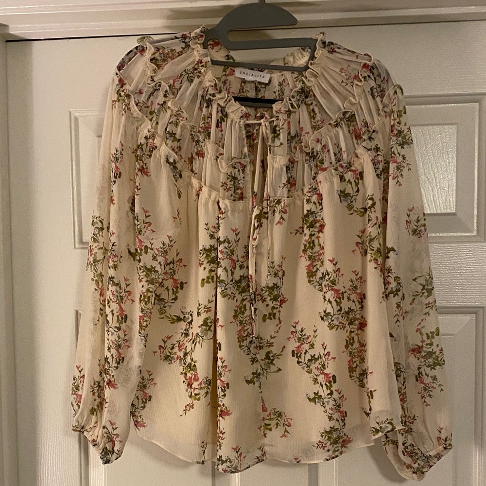 Socialite Cream Floral Blouse